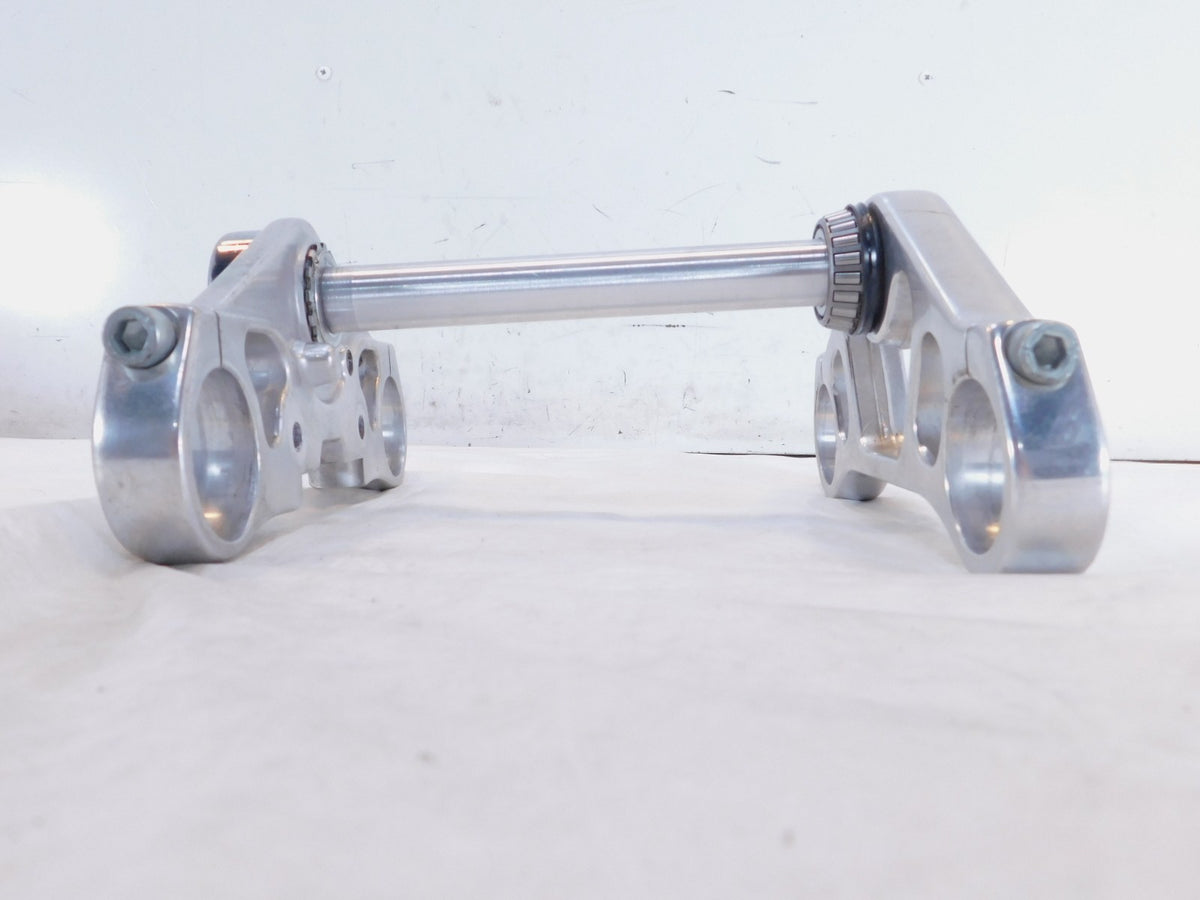 2002-2006 Harley V-Rod VRod VRSC VRSCA Front Fork Triple Tree Mount Brackets - C3 Cycle