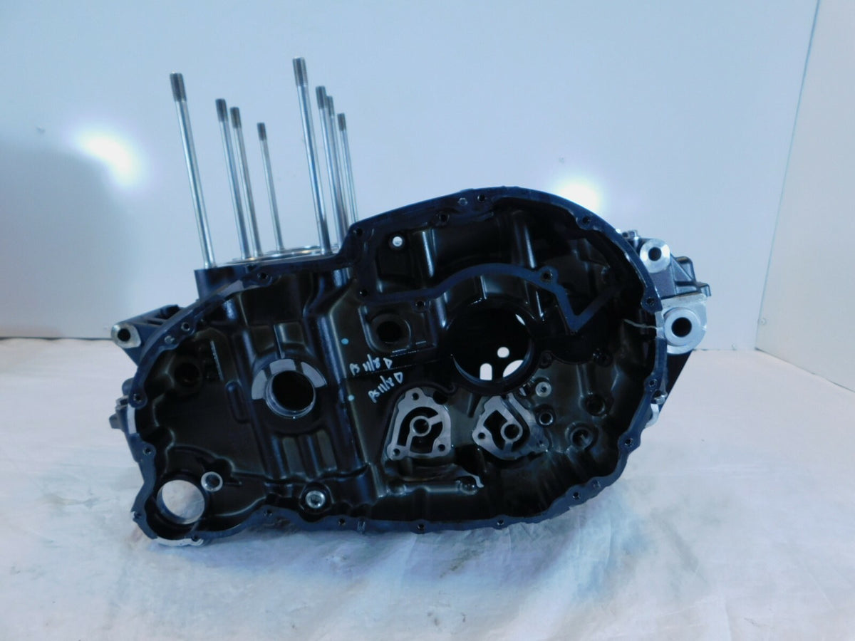 2016 16 Triumph Thruxton 900 Black Engine Motor Block Crankcase Crank Case - C3 Cycle