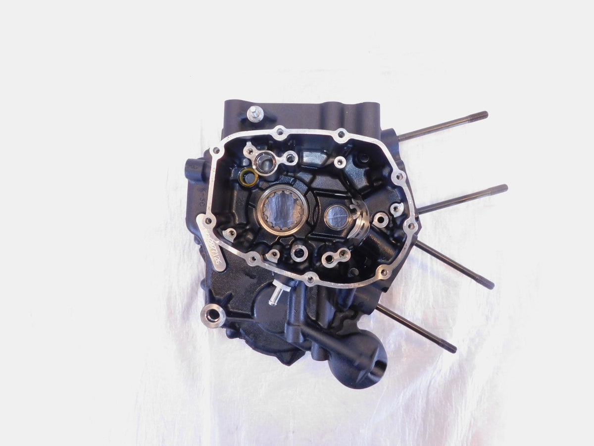 Harley Milwaukee 8 Road King Electra Glide Engine Right Motor Crankcase Block - C3 Cycle
