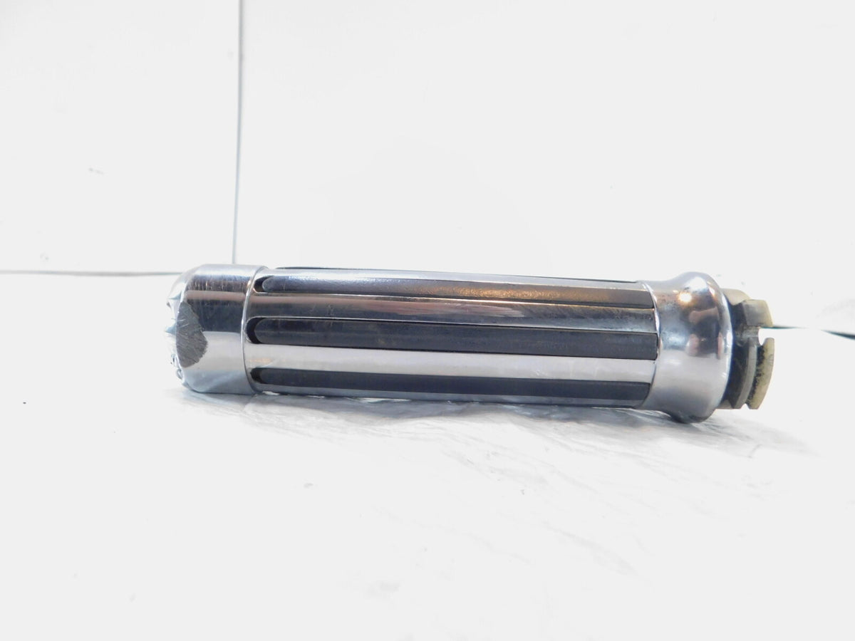 Yamaha V-Max VMX12 Virago 535 & 1100 Chrome Skull Right Handlebar Throttle Grip - C3 Cycle