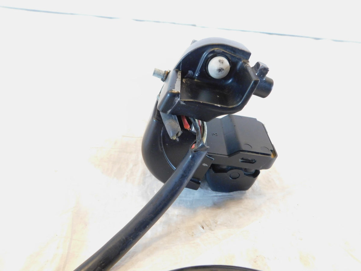 Harley Davidson Dyna Street Bob Fat Bob Right Handlebar Horn Turn Signal Switch - C3 Cycle