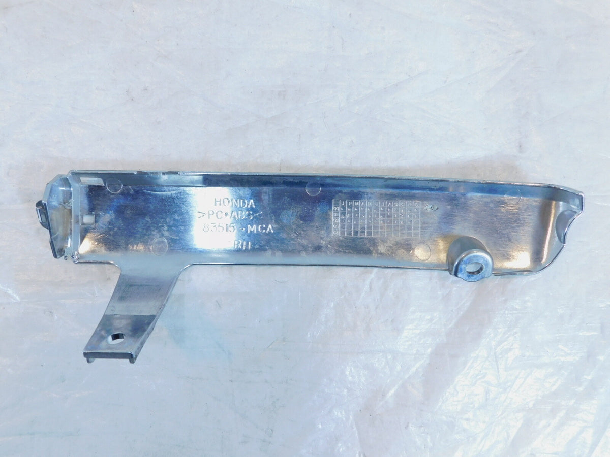 Honda GL1800 Goldwing 1800 Chrome Lower Right Engine Cylinder Head Cover Fairing - C3 Cycle
