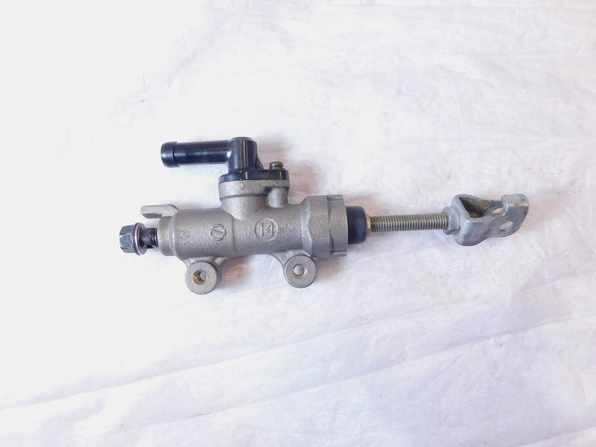 1995 95 Honda CB1000 CB 1000 Silver Rear Wheel Brake Master Cylinder w/ Push Rod - C3 Cycle