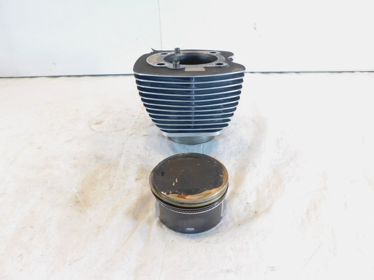 Harley Davidson Touring Dyna & Softail Twin Cam 88 Motor Piston & Black Cylinder - C3 Cycle