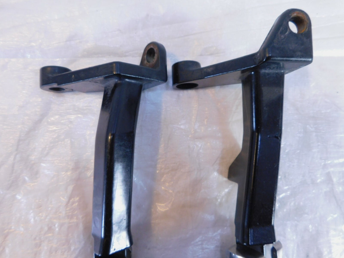 Victory V92 Cruiser Rear Passenger Left & Right Footrest Footpegs Mount Brackets - C3 Cycle