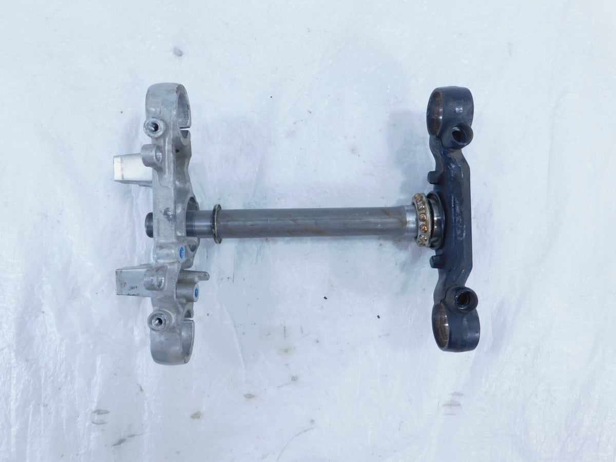1984-1985 Honda VF500 Magna V30 500 Front Upper/Lower Triple Tree Steering Stem - C3 Cycle