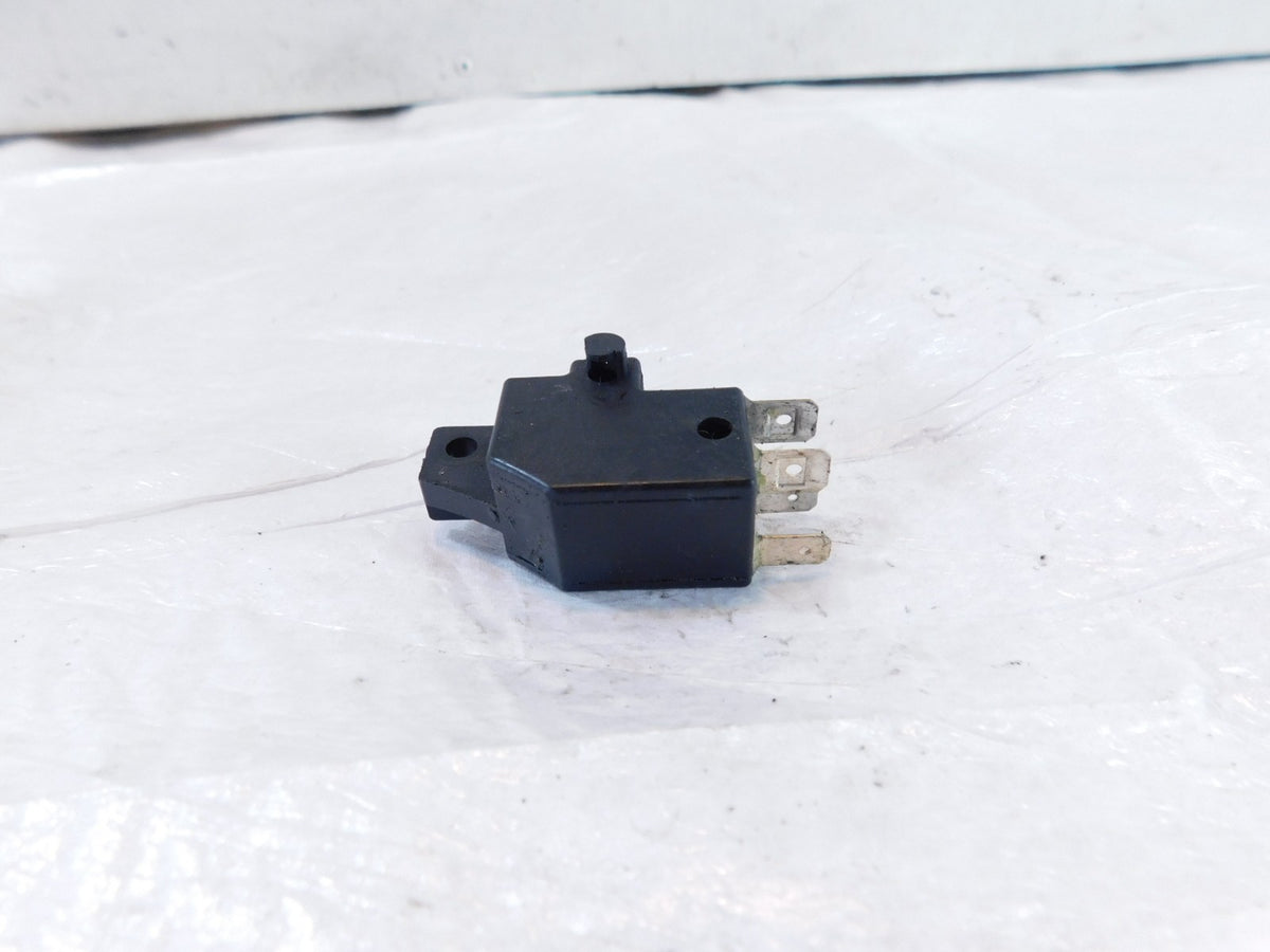 Honda Goldwing 1800 GL1800 Front Brake Lever Master Cylinder Stop Light Switch - C3 Cycle