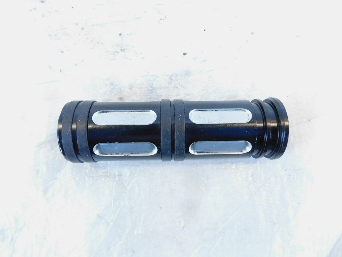 Harley Davidson Dyna Sportster & Softail "Edge Cut" Left Handlebar Hand Grip - C3 Cycle