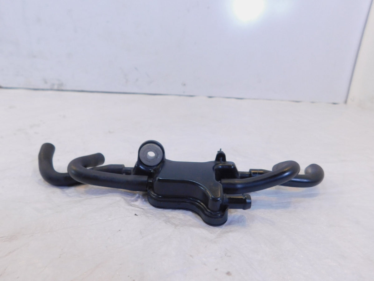 BMW S1000R S1000RR S1000XR Emissions Vacuum Air Intake Distributor Power Strip - C3 Cycle