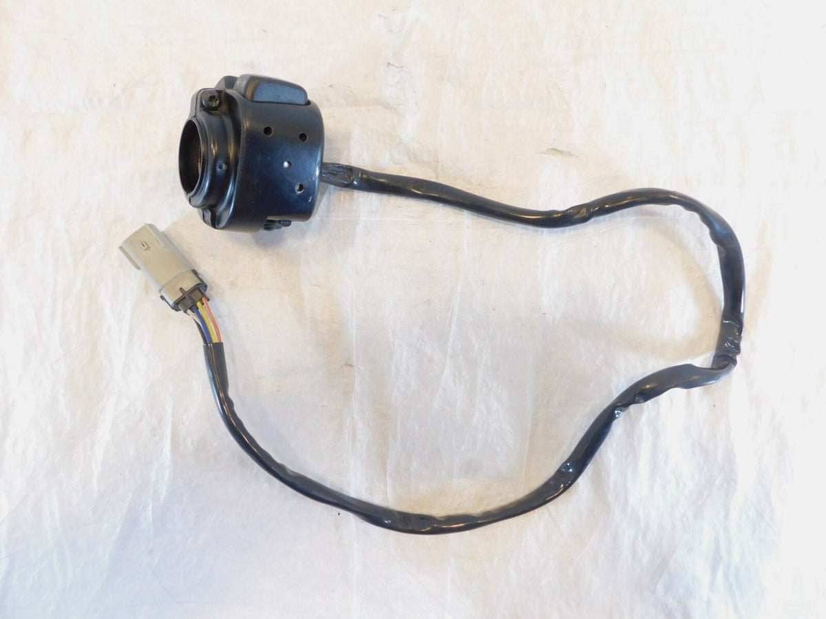 Harley Davidson Softail Dyna Sportster Left Handlebar Horn Turn Signal Switches - C3 Cycle