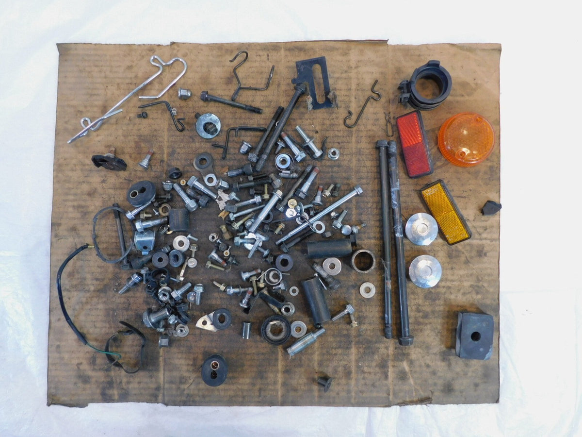 2000 Honda VT1100 VT1100C Shadow 1100 Spirit Nuts Bolts & Brackets Parts Box Lot - C3 Cycle