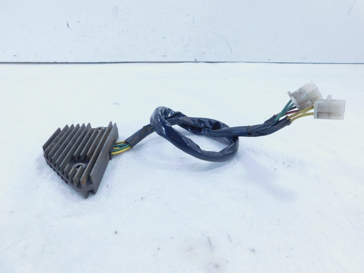 1984-1985 Honda VF500C Magna V30 500 Electrical Voltage Regulator Rectifier - C3 Cycle