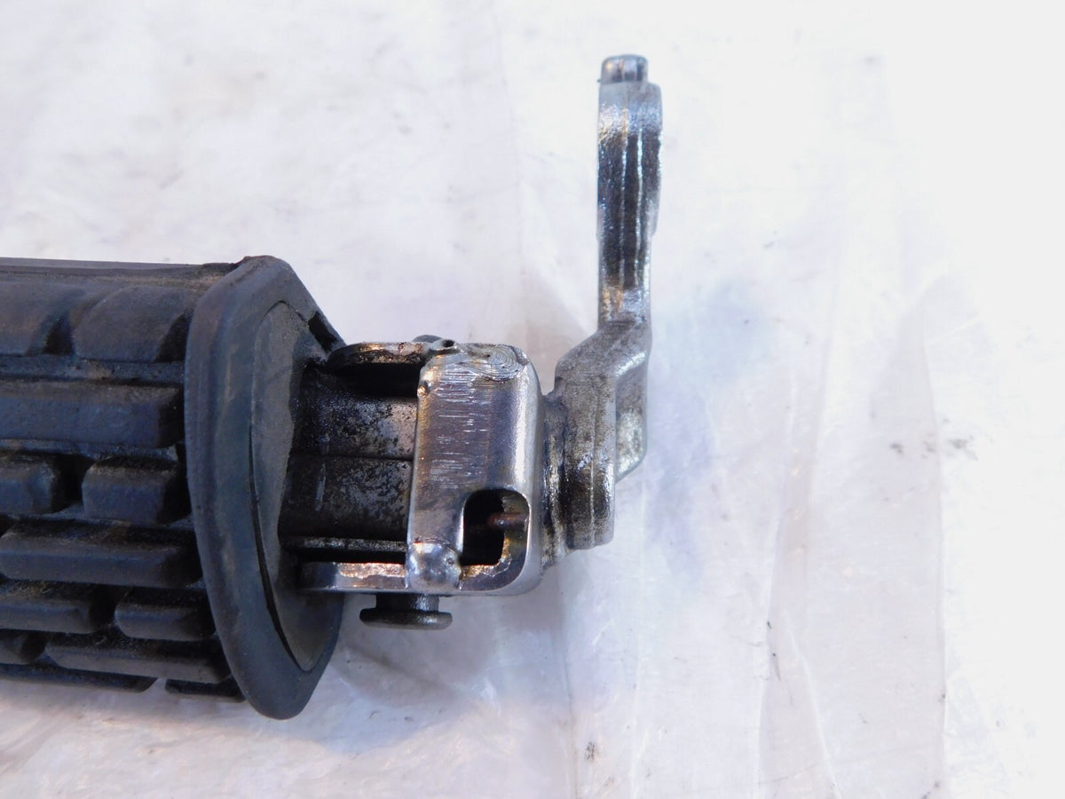 1983-1985 Yamaha Venture Royale 1200 XVZ12 Front Right Rider Foot Peg Footrest - C3 Cycle