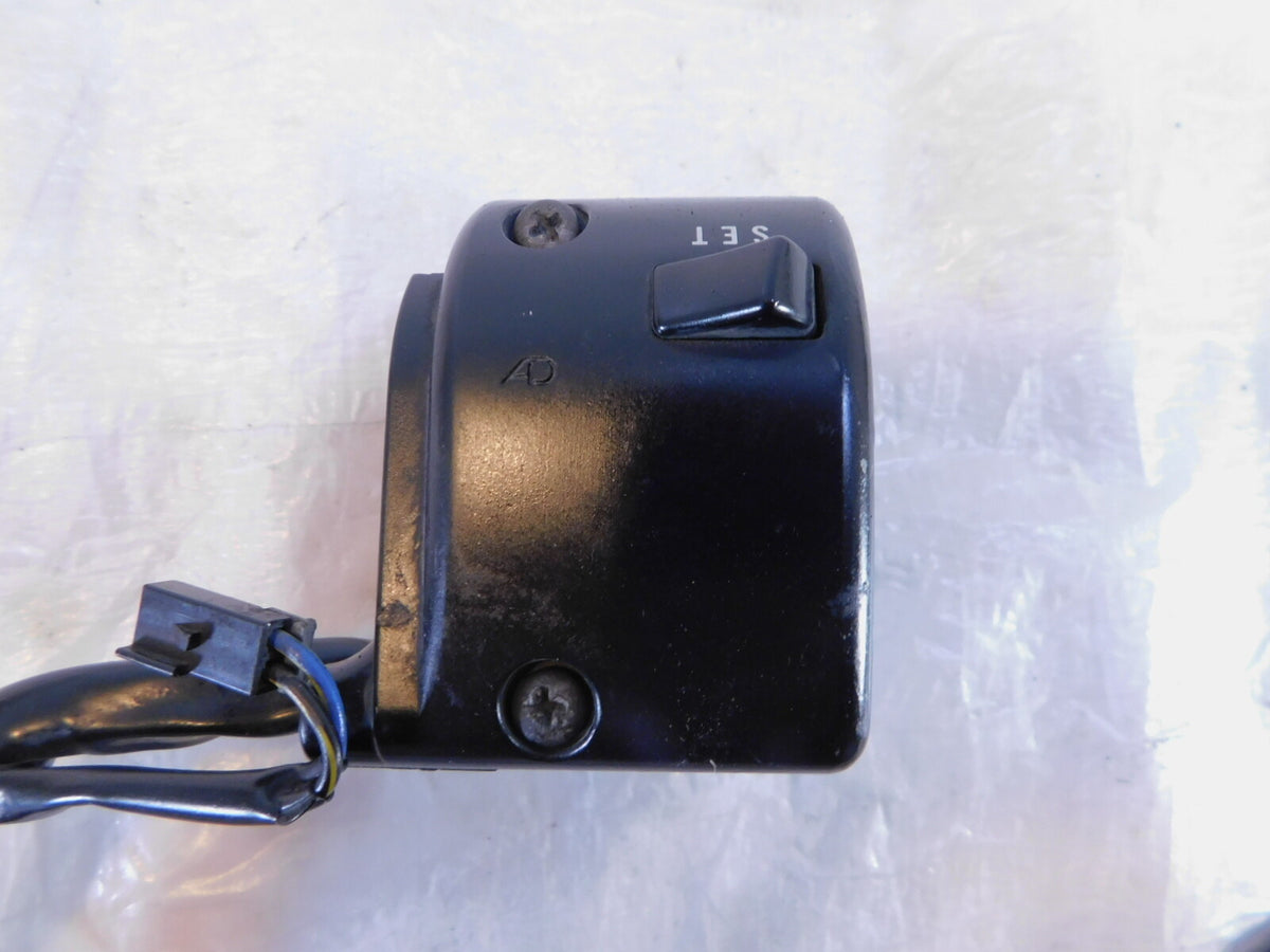 Victory Sport Deluxe & Standard V92 Cruiser Left Handlebar Turn Signal Switches - C3 Cycle