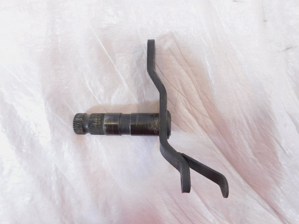 1982-1983 Yamaha XJ750 Maxim 750 Black Rear Brake Spindle Pivot Pedal Shaft - C3 Cycle