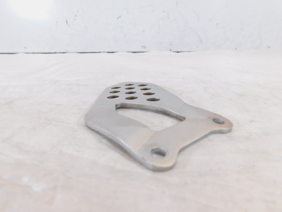 2004-05 Suzuki GSX-R600 GSXR600 GSX-R750 GSXR750 Front Left Footrest Guard Plate - C3 Cycle