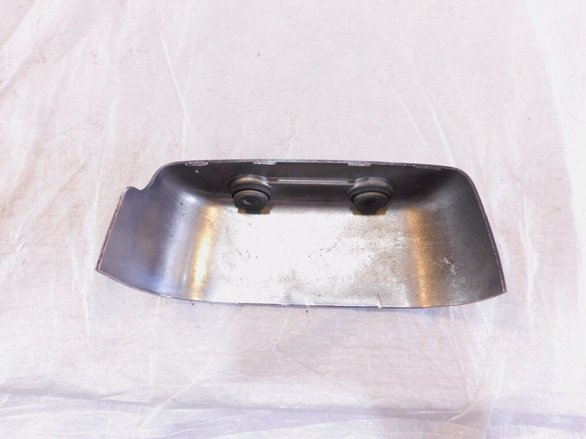 Suzuki Intruder VS1400 Boulevard S83 Front Left Cylinder Head Cover Cap
