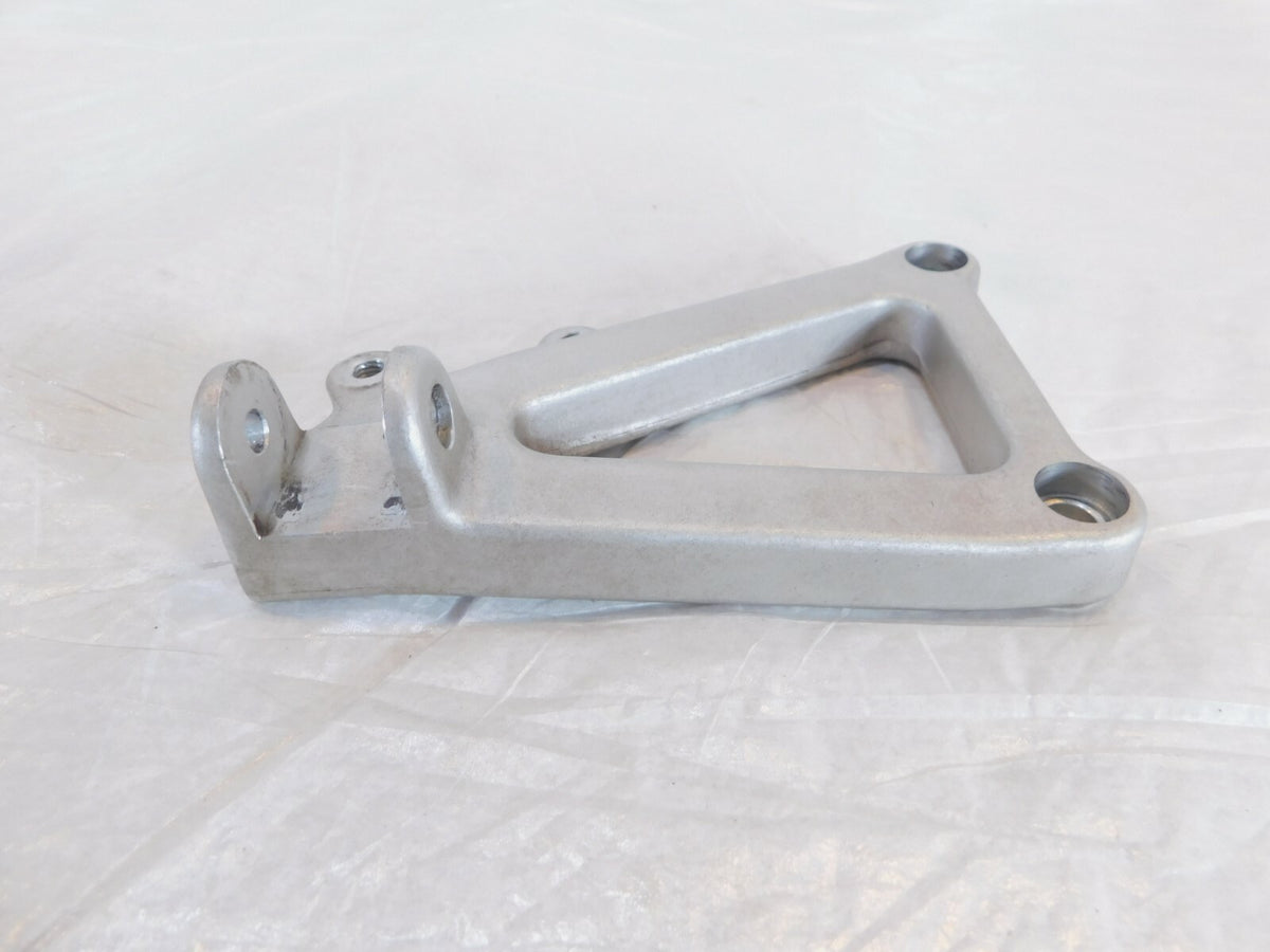 Ducati SuperSport 750 800 900 Front Right Rider Driver Footpeg Bracket Holder - C3 Cycle