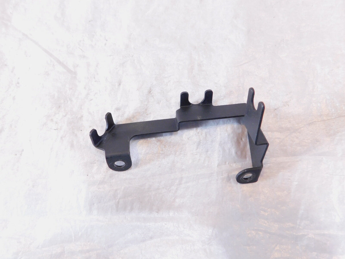 1990-2001 Kawasaki 1100 ZRX1100 ZR1100 Oil Hose Tube Clamp Bracket 92170-1189
