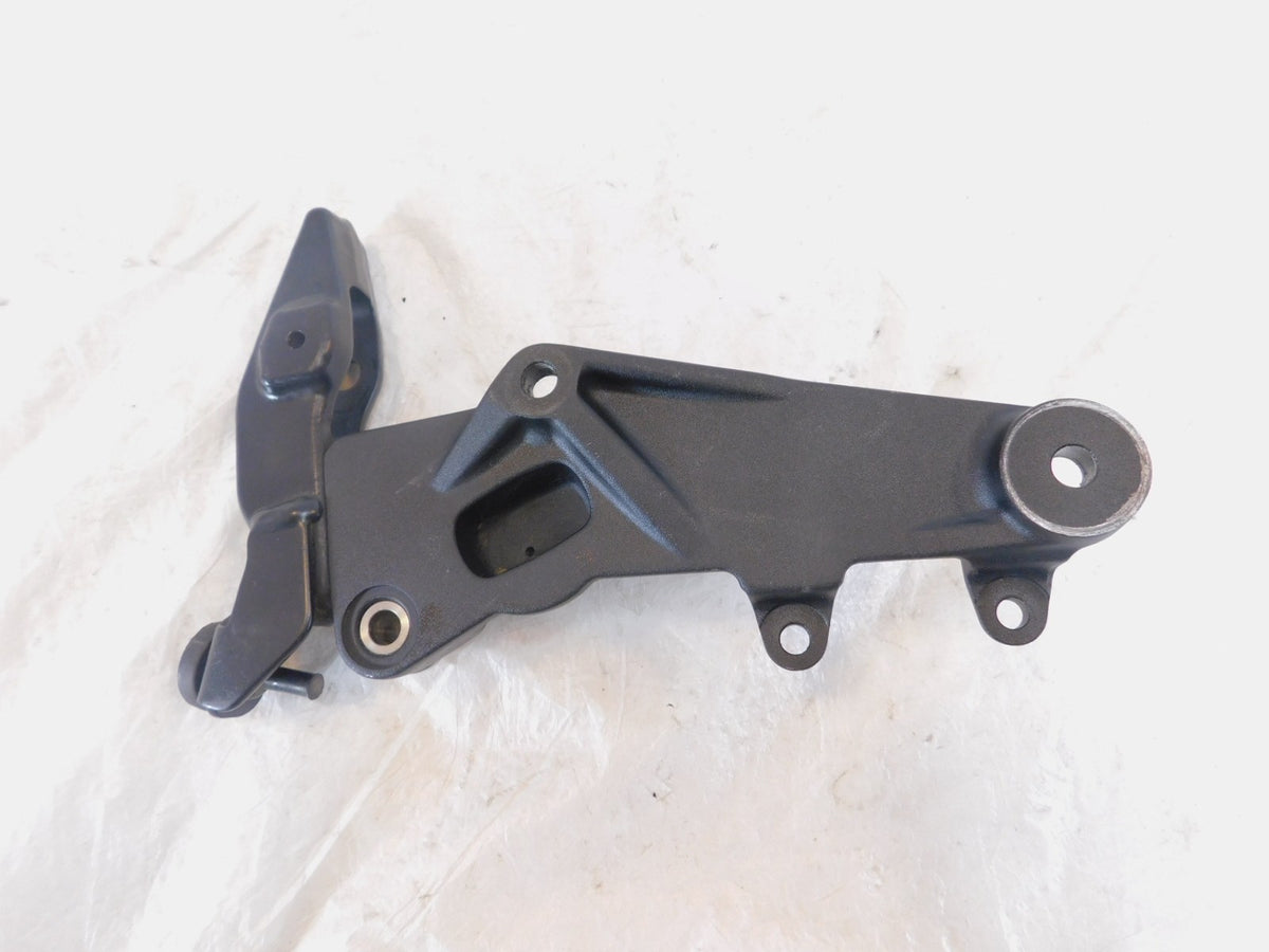 Harley Davidson Pan America 1250 Front Right Footpeg Footrest & Pedal Bracket - C3 Cycle
