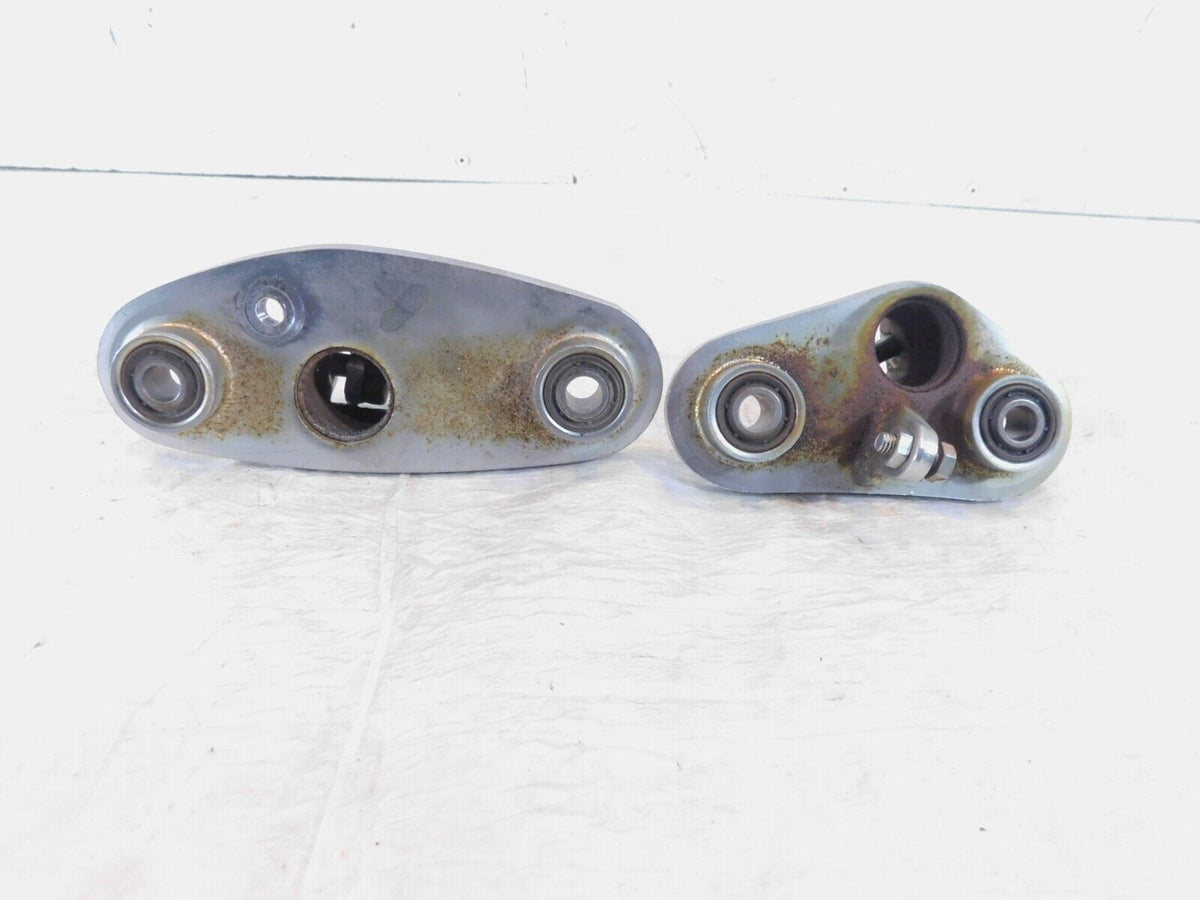 Honda VT600 VT600C Shadow VLX Deluxe Front Foot Peg Footpeg Footrest Brackets - C3 Cycle