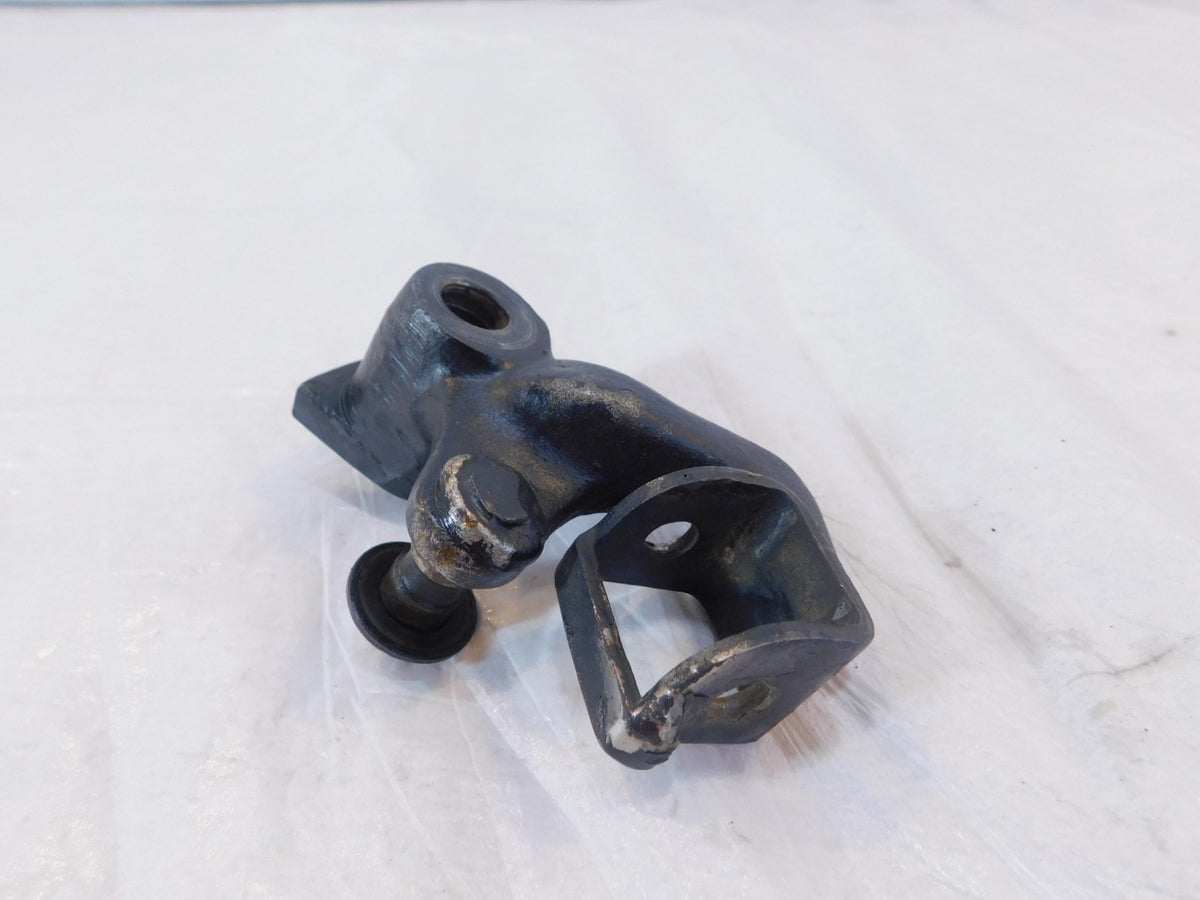 1982-1983 Yamaha XJ750J Maxim 750 Front Right Main Rider Footrest Footpeg Mount - C3 Cycle