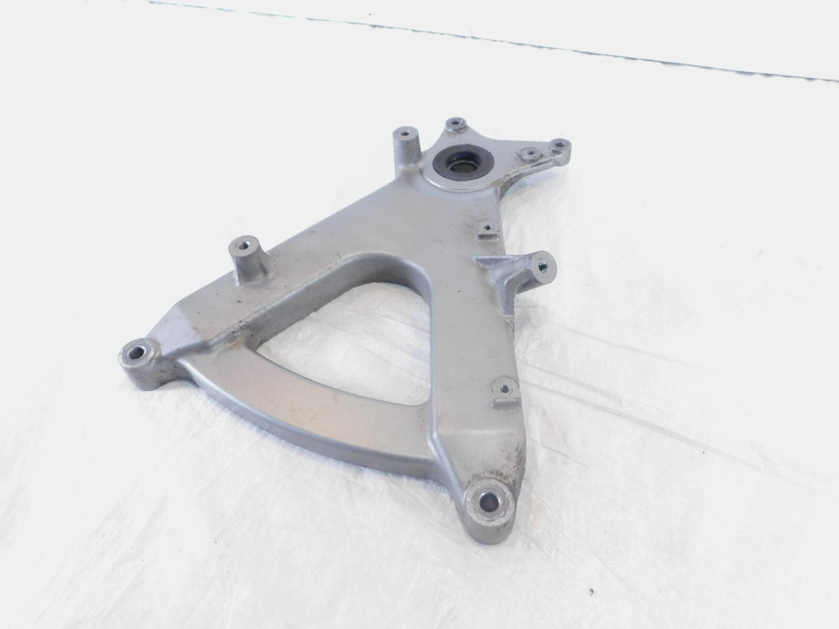 2007-2016 Suzuki Burgman 400 AN400 Rear Wheel Fork Swingarm Bracket -61000-05H20 - C3 Cycle