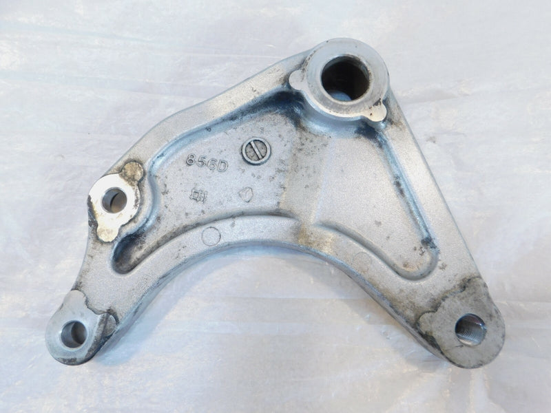 00-04 Kawasaki Vulcan VN 1500 Nomad Fi Rear Wheel Brake Caliper Mounting Bracket