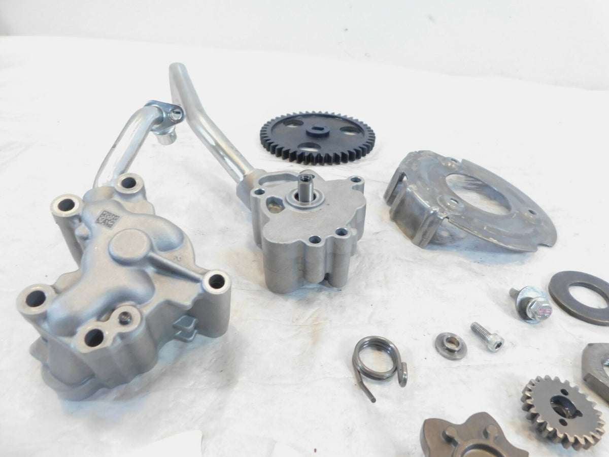 2016 16 Indian Scout Sixty Engine Motor Oil Pump, Gears, Pipe & Other Parts - C3 Cycle