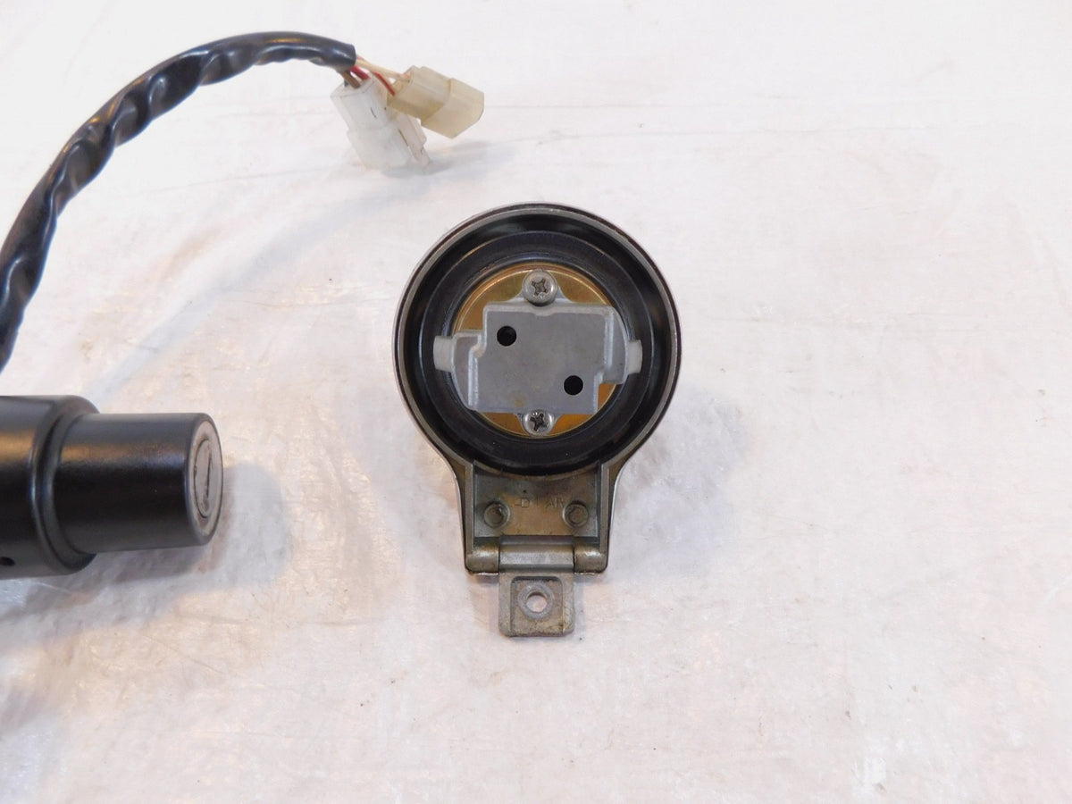Yamaha XJ750 Maxim 750 Gas Petrol Fuel Cap & Ignition Switch Lock Set w/ Key - C3 Cycle
