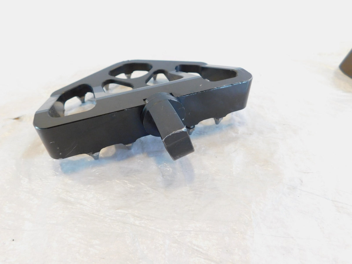 Harley Davidson Softail & Touring Road King Electra Glide Footboards Floorboards - C3 Cycle