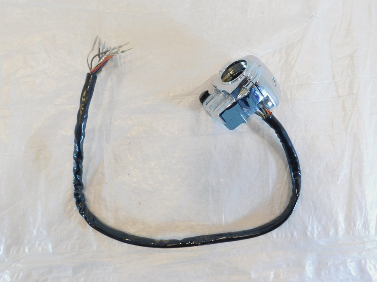 Harley Road & Electra Glide Ultra Right Handlebar Cruise Control Switch Housing - C3 Cycle