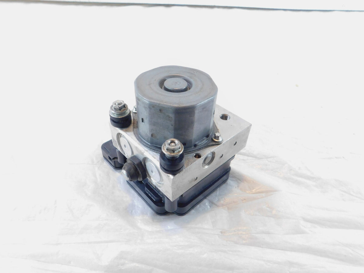 Can-Am Spyder Roadster F3 RT & Ryker 600 900 Rally ABS VCM Brake Pump Modulator - C3 Cycle