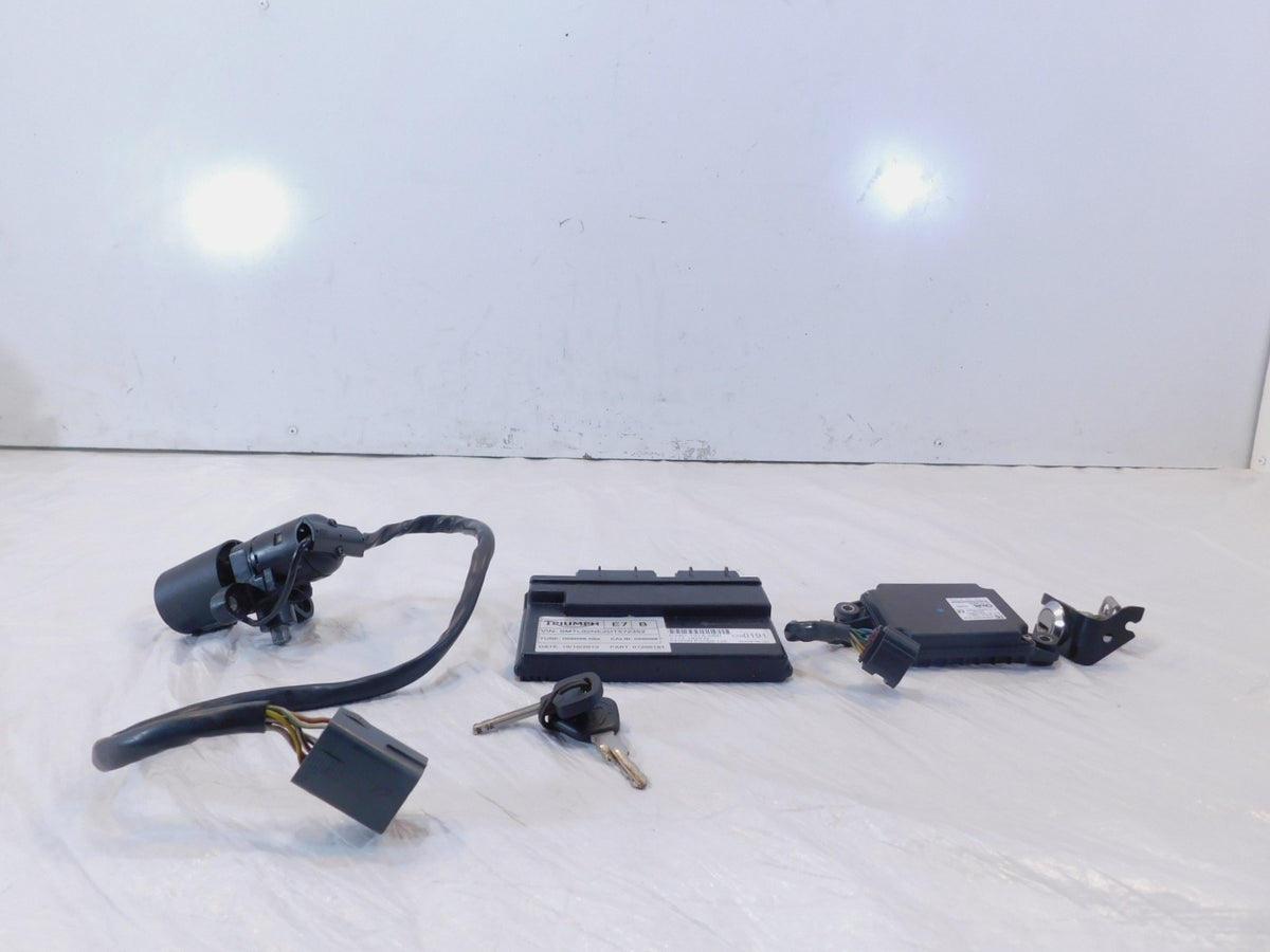 Triumph Street Triple R Ignition Switch Engine Control Module ECM CDI ECU W/Key - C3 Cycle