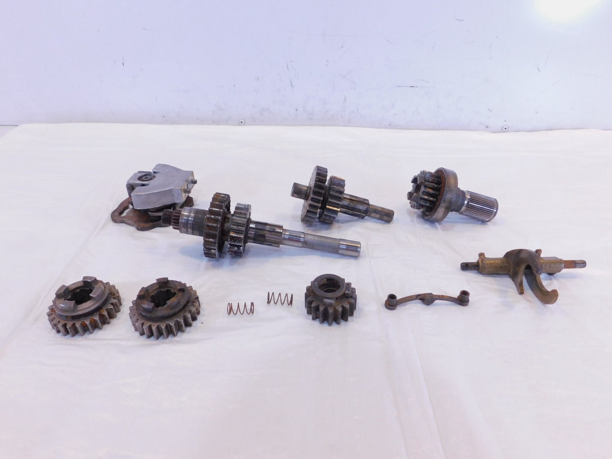 1984 Harley Davidson Sportster XLX Ironhead 1000 4 Speed Transmission -Rusty