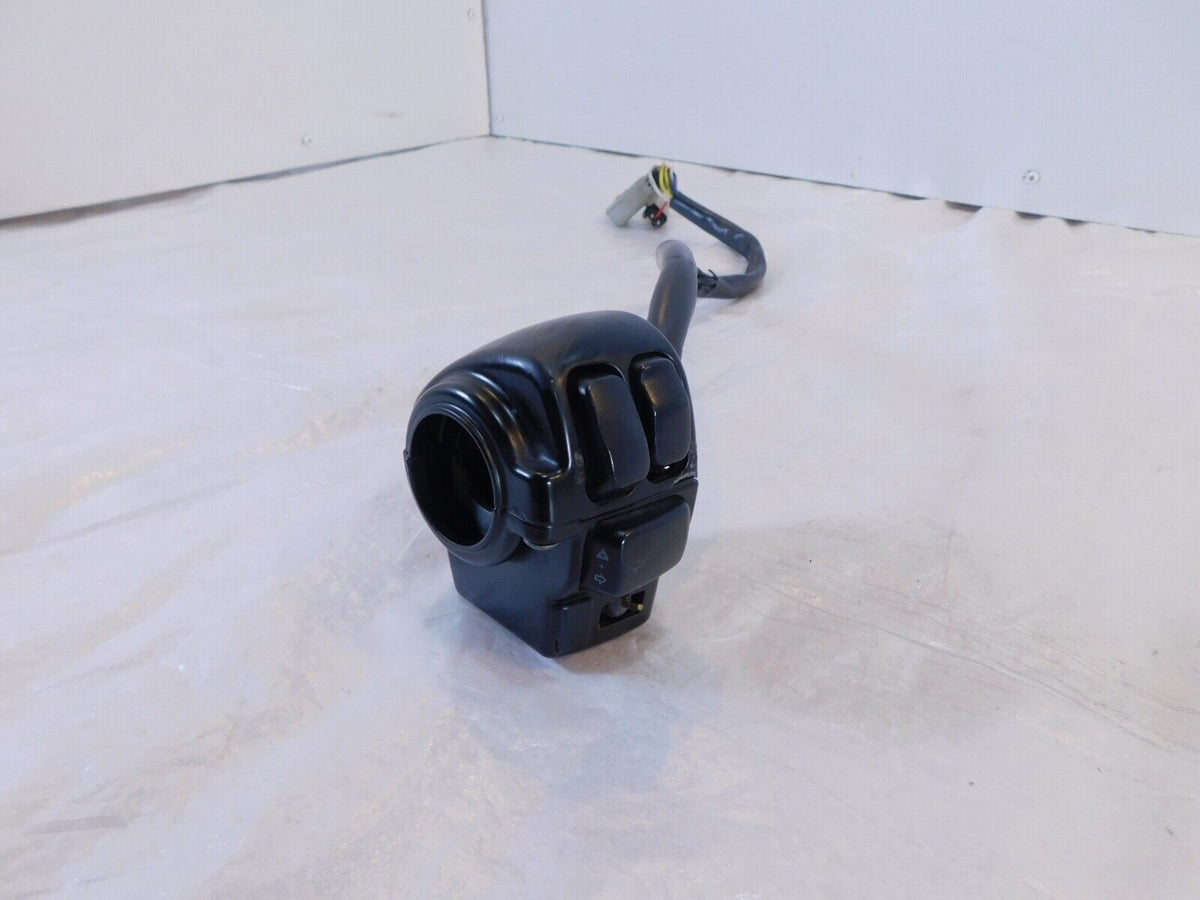Harley Road King Electra Street Glide Left Handlebar Turn Signal Horn Switches - C3 Cycle