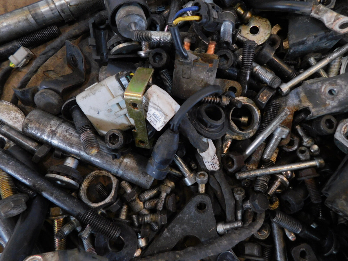 2019 19 Indian Chief Vintage Engine Bolts Nuts & Brackets Hardware Parts Box Lot - C3 Cycle