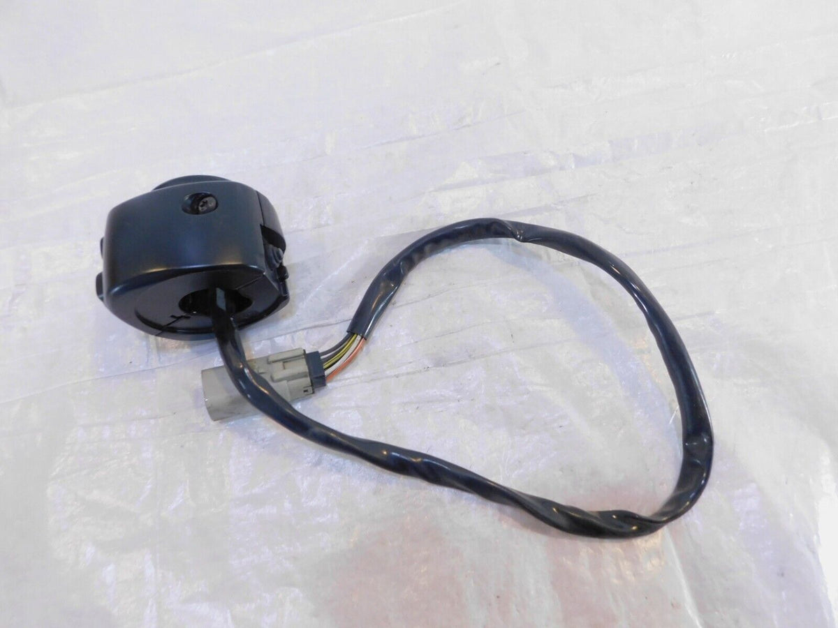 Harley Davidson Softail Dyna Sportster Left Handlebar Horn Turn Signal Switches - C3 Cycle