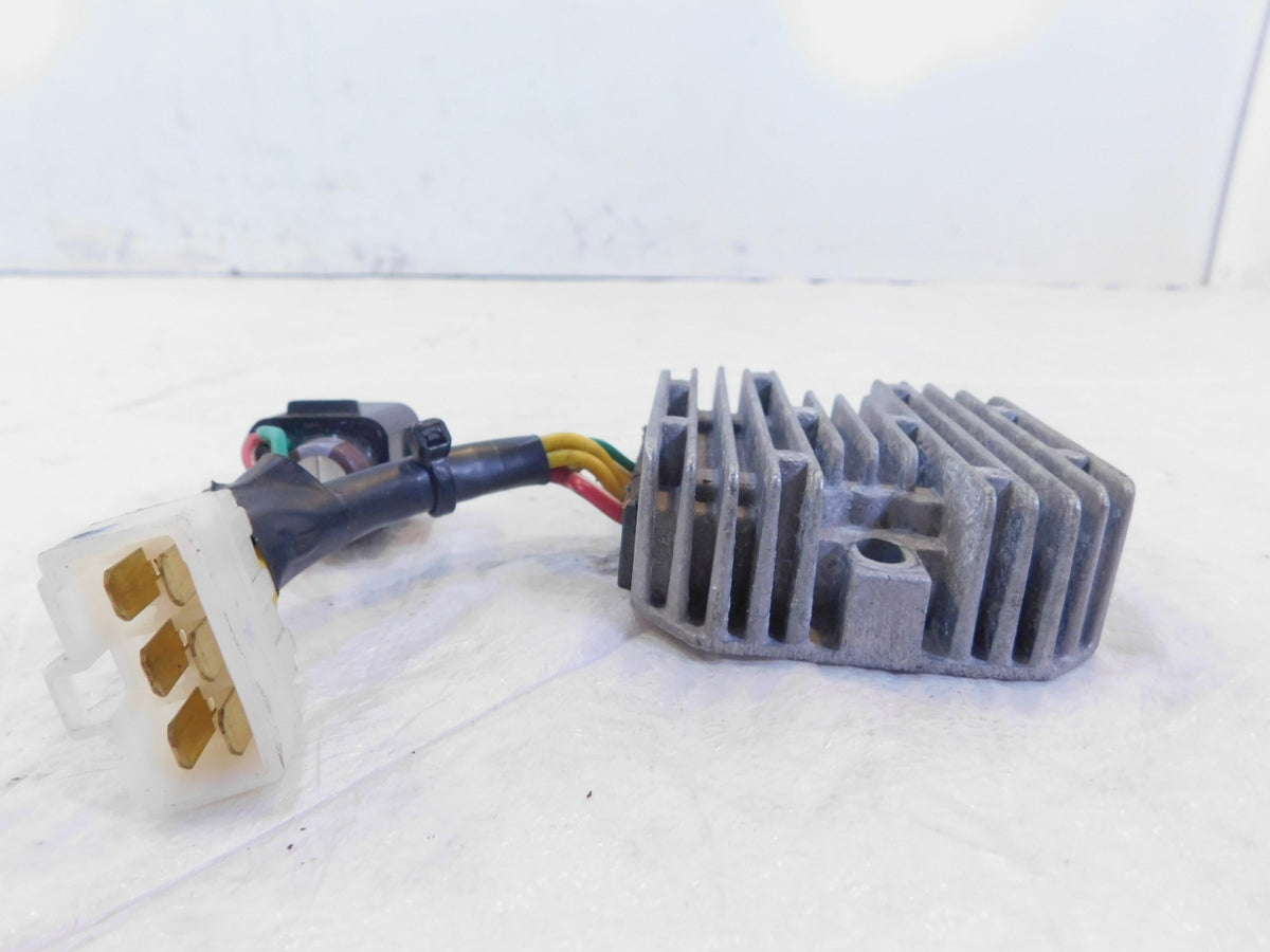 Piaggio Vespa Primavera Sprint 50 125 150 Electrical Spacer Cable Guide - C3 Cycle