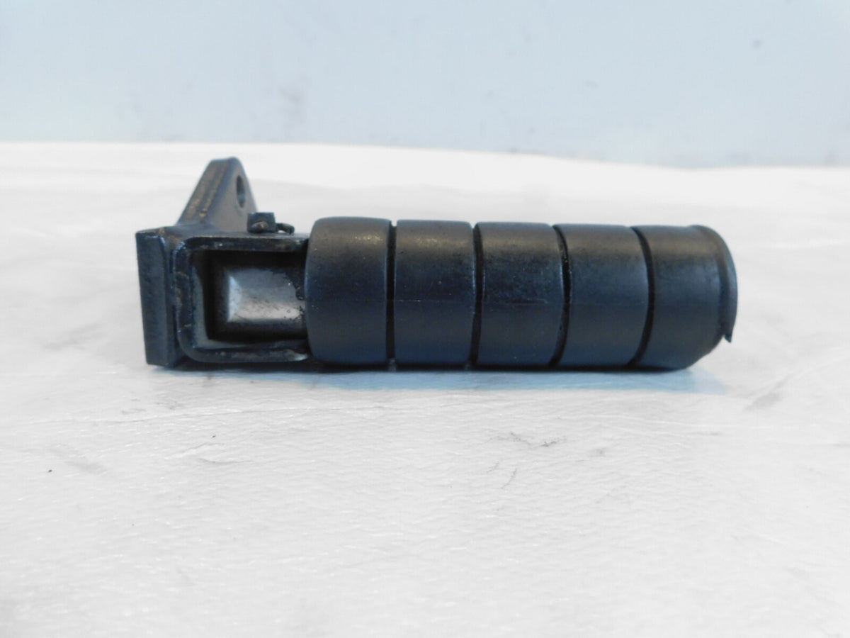 One Harley Road King Electra Glide Passenger Footpeg Footpeg Mount Bracket - C3 Cycle