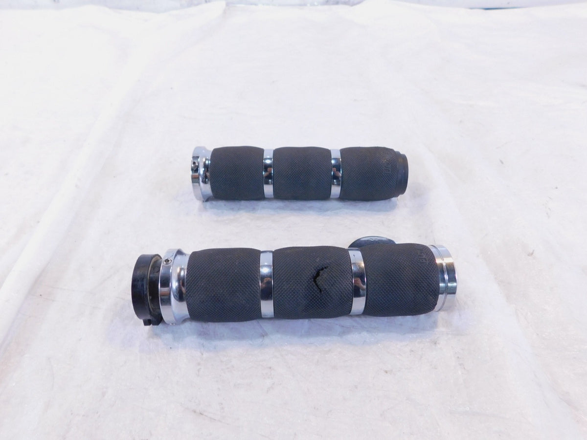 Kawasaki Vulcan 1700 1500 Classic Nomad Avon Right Left Throttle Handlebar Grips - C3 Cycle