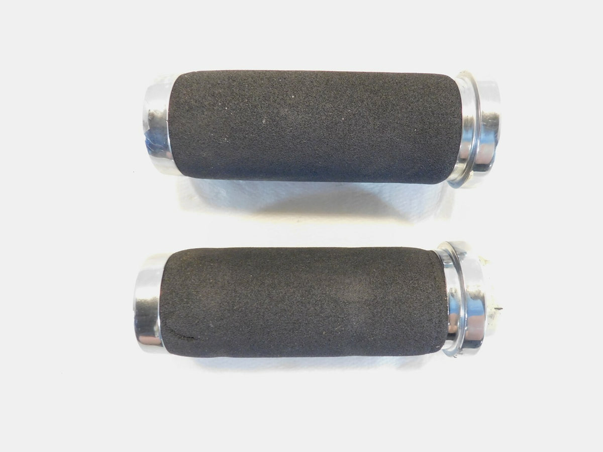Harley Davidson Touring Dyna Sportster & Softail Left & Right Handlebar Grips