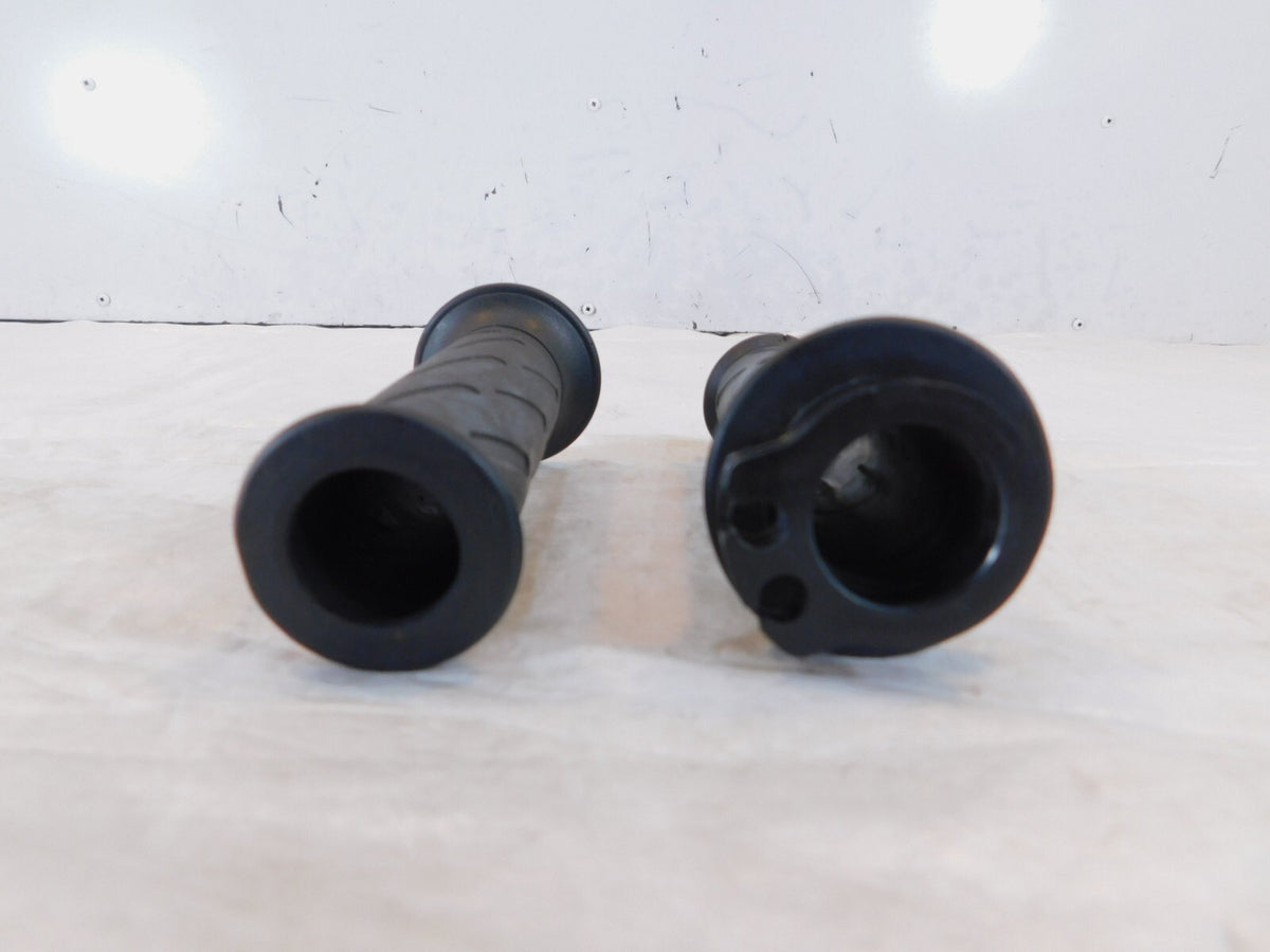 Suzuki GSXR600 GSXR750 & Burgman AN400 TU250 Left/Right Handlebar Throttle Grips - C3 Cycle
