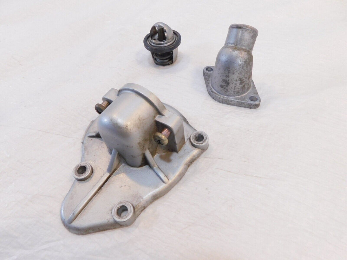 Suzuki Intruder 700 750 800 Boulevard S50 Water Pump Cover Thermostat & Housing