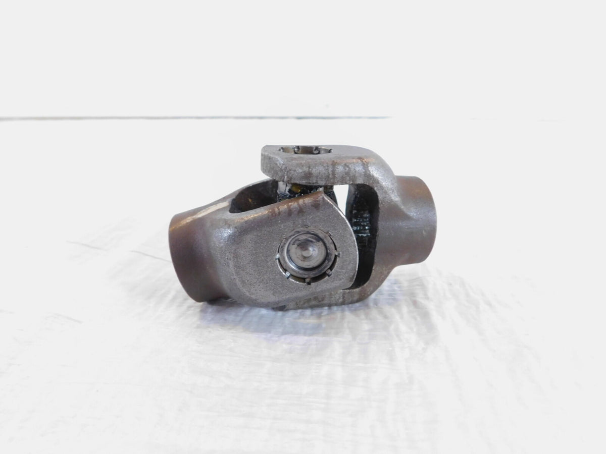 83-86 Honda VT500 Ascot & Shadow 500 Rear Wheel Driveshaft Yoke U-Joint Knuckle - C3 Cycle