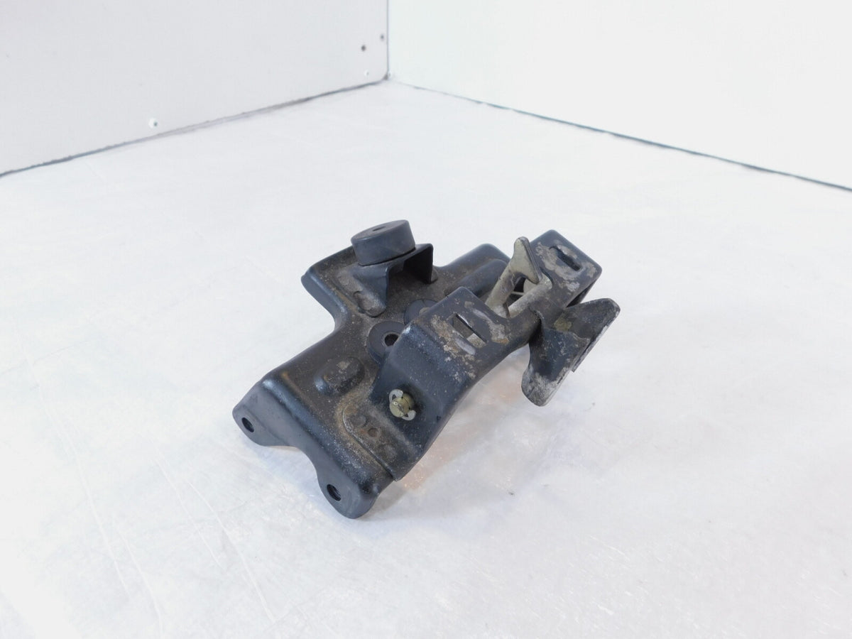Yamaha V-Max 1200 VMX12 Air Cleaner Airbox Cover Latch Seat Saddle Bracket Mount - C3 Cycle
