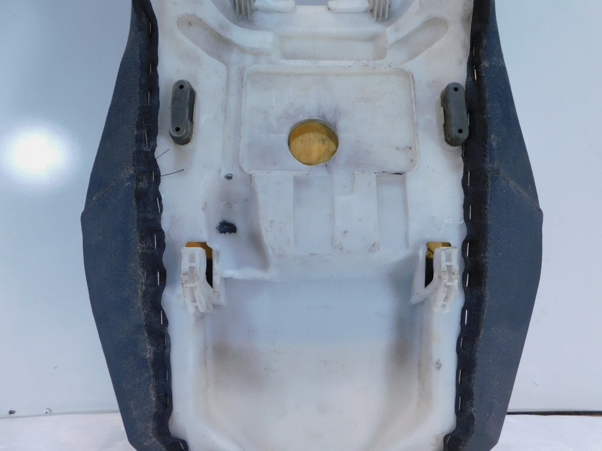 2007 2008 2009 Aprilia Shiver 750 SL750 Main Rider & Passenger Seat Saddle - C3 Cycle