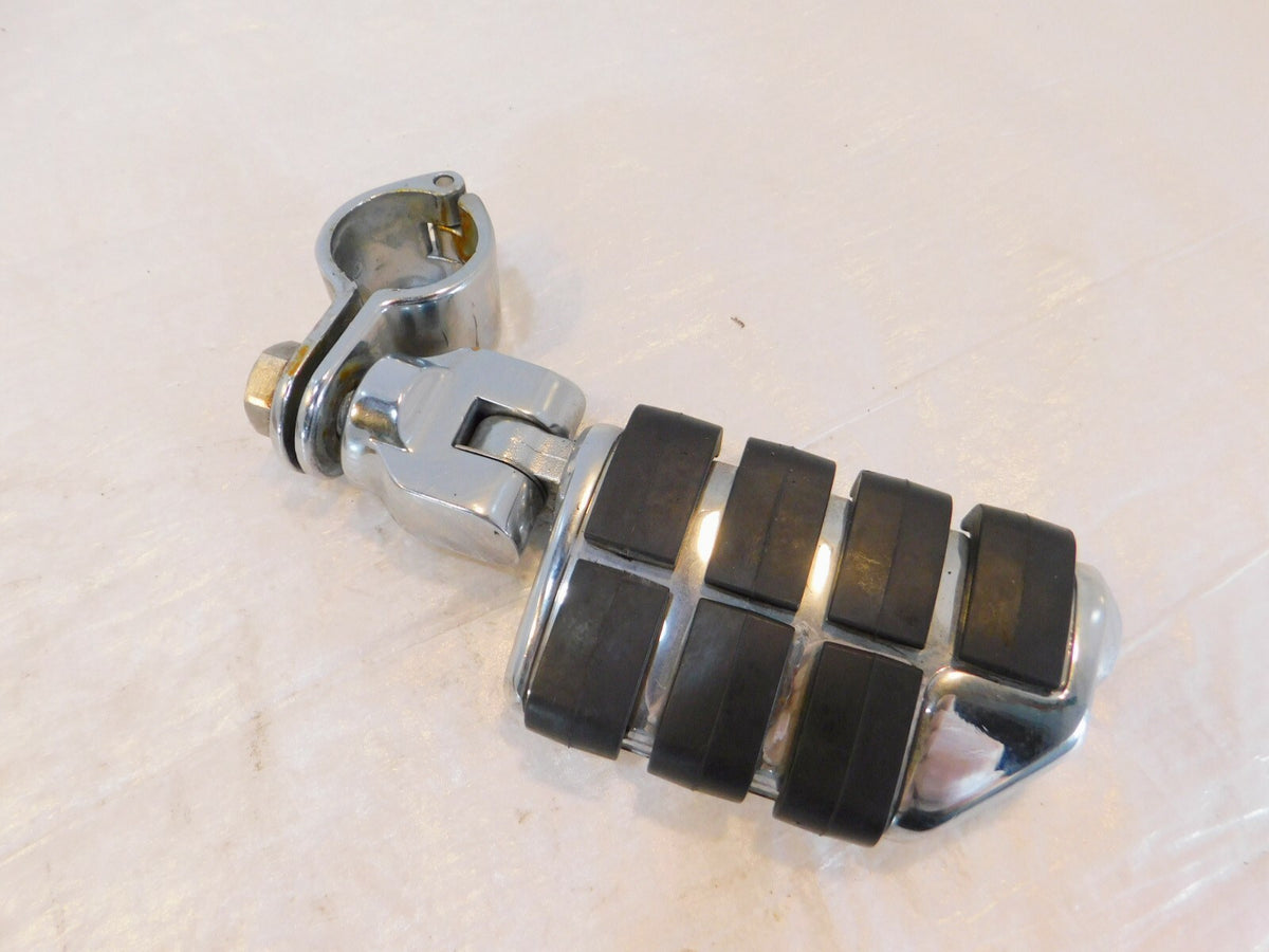 2005 05 Yamaha V-Star XVS1100 1100 Classic Right Side Foot Footrest Highway Peg - C3 Cycle