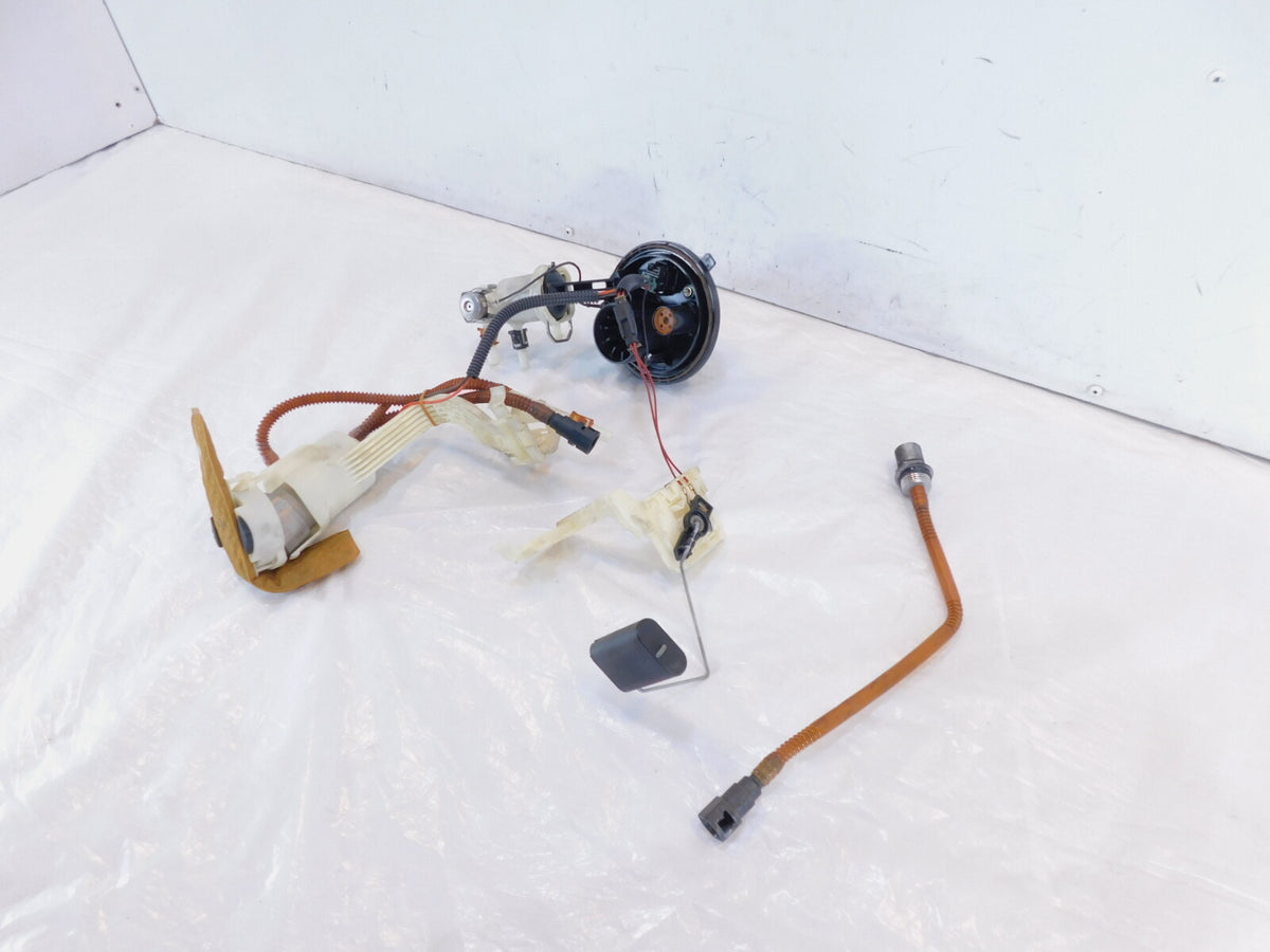 Harley Davidson Touring Road Street & Electra Glide Gas Fuel Petrol Tank Pump - C3 Cycle