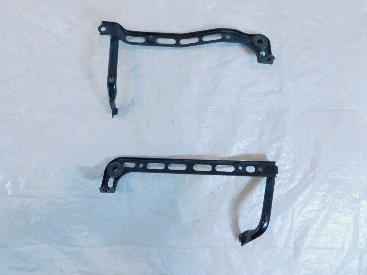 Honda GL1800 Goldwing 1800 Engine Motor Cylinder Head Valve Cover Mount Brackets - C3 Cycle